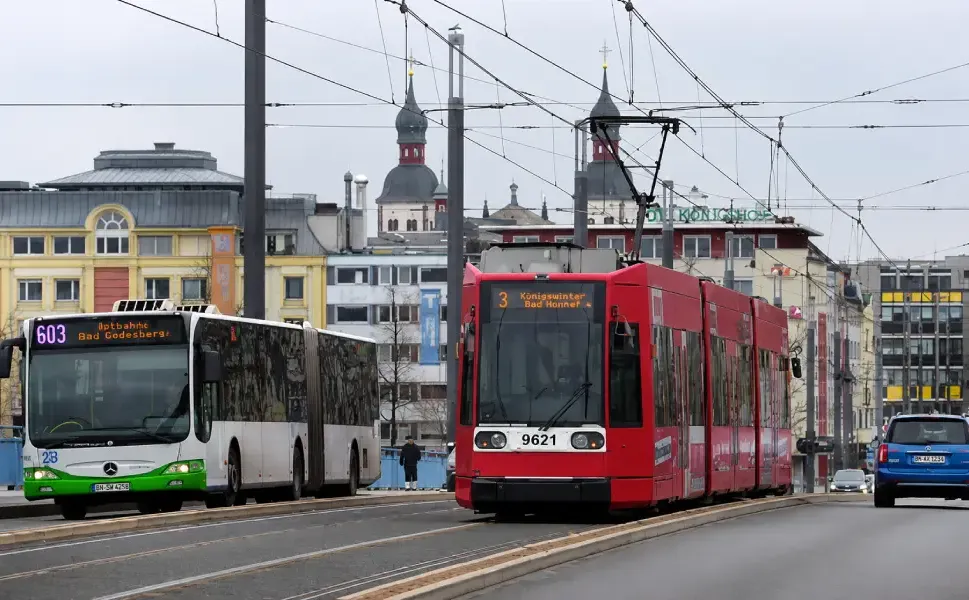 Almanya'nın Bonn kentinde toplu taşıma iki hafta ücretsiz olacak