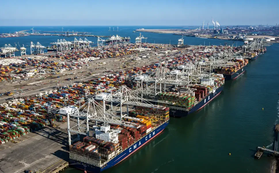 Soytekin: İsrail'in yasa dışı yerleşimlerinden gelen ürünler Rotterdam Limanı üzerinden taşınmamalı