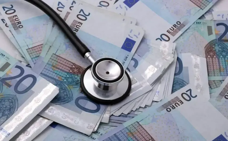Hollanda'da 5 kişi 2 milyon euroluk sağlık ödeneği dolandırıcılığından yakalandı