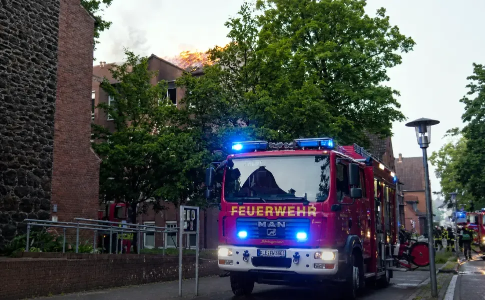 Almanya'da hastane çıkan yangında 2 kişi öldü, onlarca kişi yaralandı