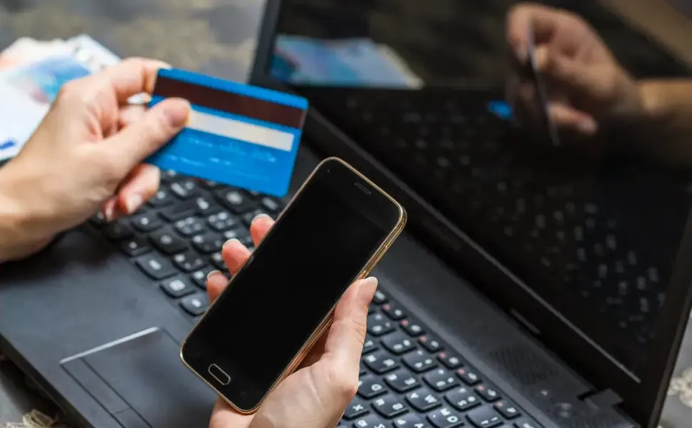 Belçika'da internet bankacılığında para transfer limiti 5 bin euroya düşüyor