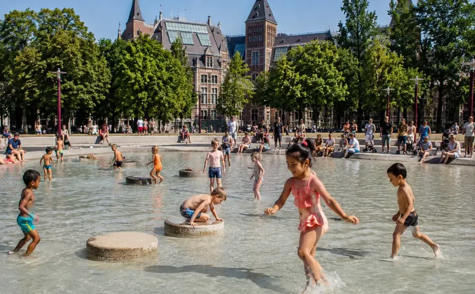 Hollanda'da gelecek hafta sıcaklık 30 dereceye çıkacak