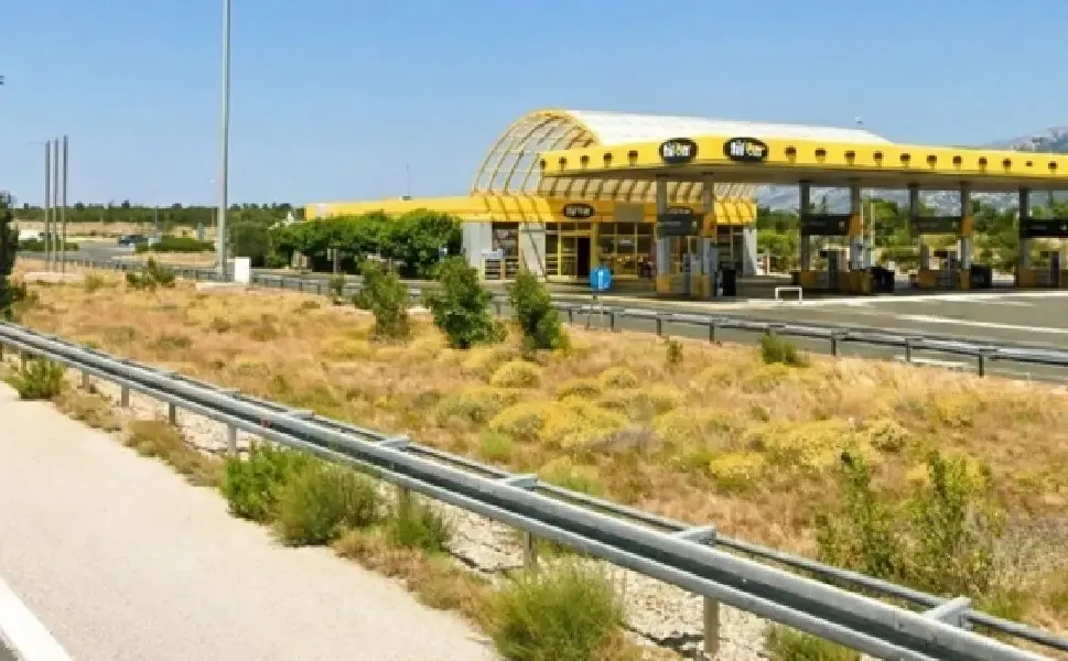 Almanya’dan yola çıkan gurbetçi eşini Hırvatistan’da benzin istasyonunda unuttu