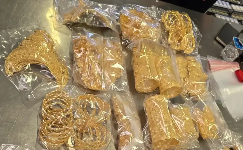 Bulgaristan sınırında 5,8 kilo altın ve 281 bin kaçak sigara ele geçirildi