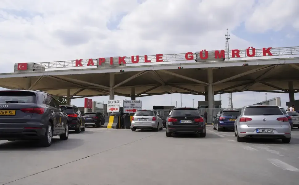 Gurbetçi sezonunda Trakya'daki sınır kapılarından 3,7 milyon yolcu giriş çıkış yaptı