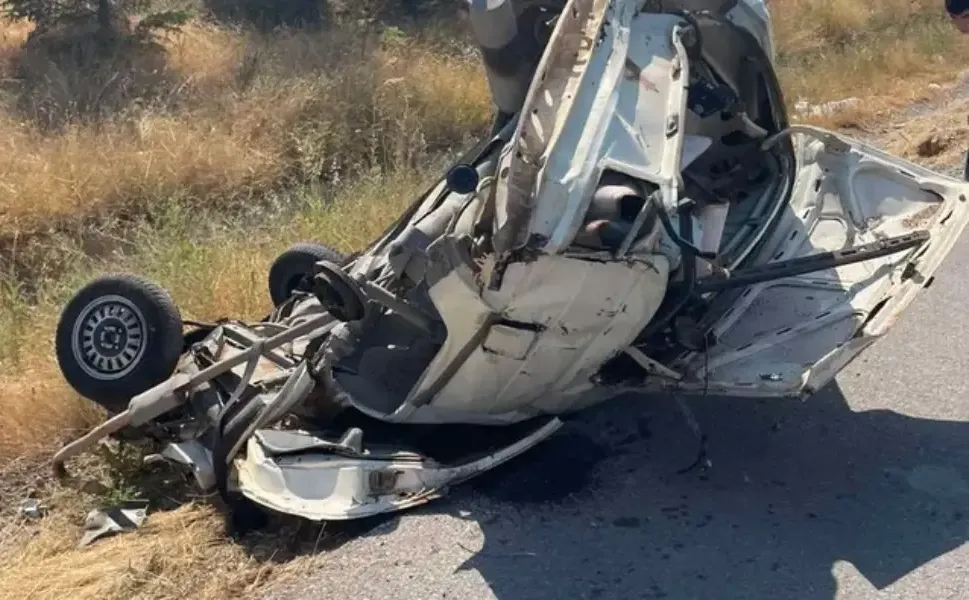 Türkiye'de trafik kazasında bir gurbetçi hayatını kaybetti, diğeri ağır yaralandı
