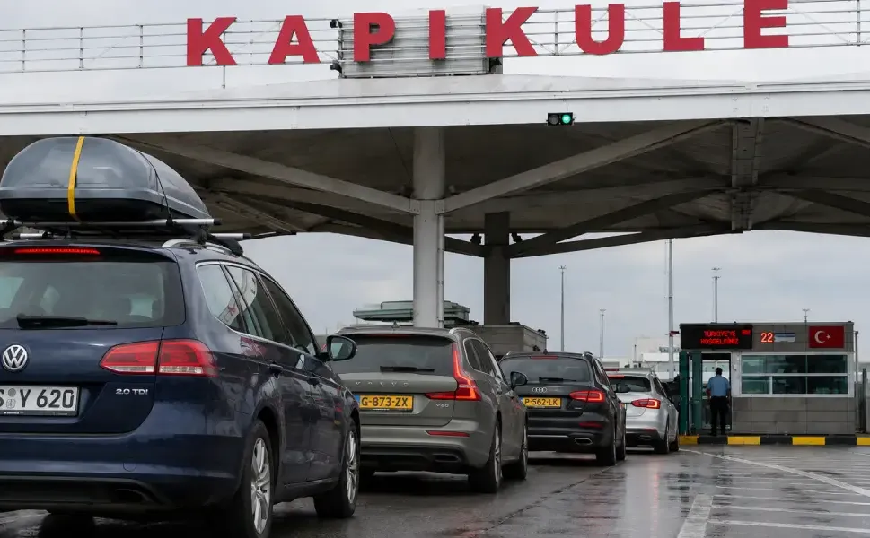 Gurbetçiler dikkat: Türkiye'de aracınızı bırakacaksanız önce bunu yapın
