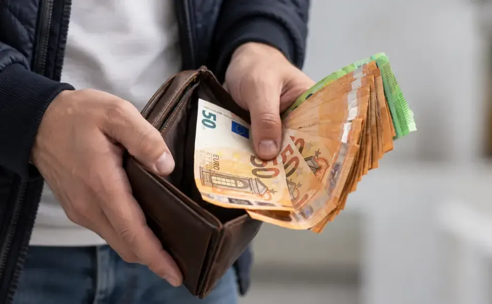 Avrupa Merkez Bankası'ndan vatandaşlara evde nakit bulundurun uyarısı