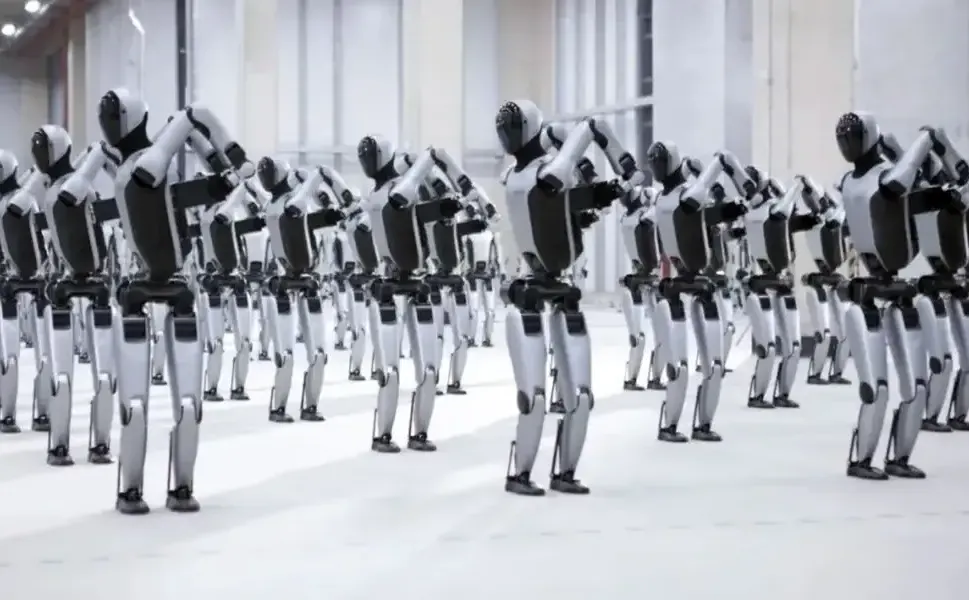Çin her 10 dakikada bir insansı robot üretecek
