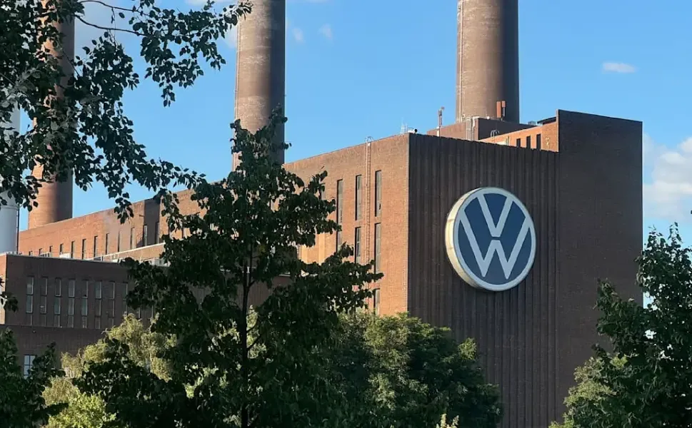 Volkswagen ve Audi, direksiyon kilitlenme riski nedeniyle 2,9 milyon aracı geri çağırdı
