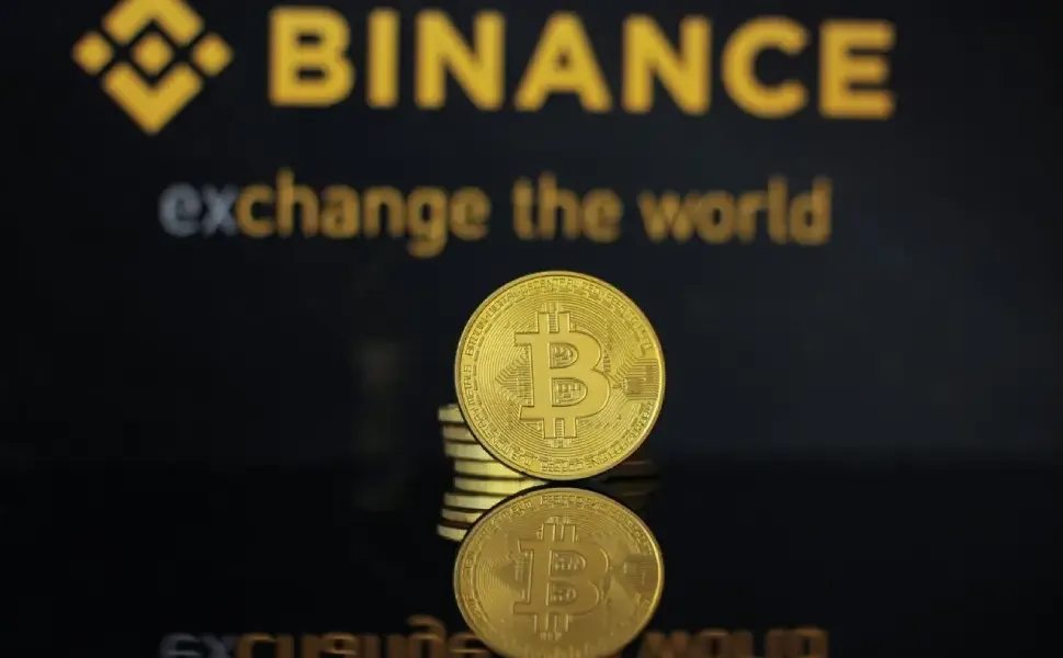 Kripto para devi Binance hacklendi: 3 milyar dolarlık varlık donduruldu