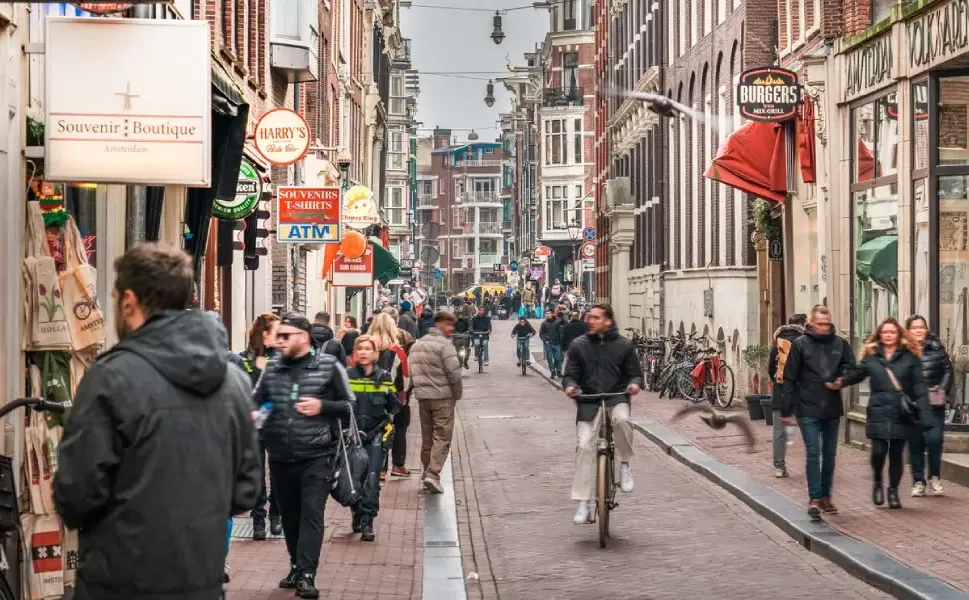 Hollanda'da nüfus artışı giderek yavaşlıyor