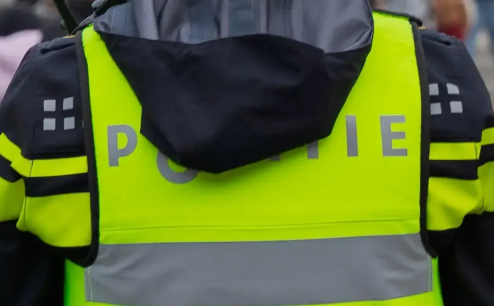 Hollanda’da Türk polis gizli bilgileri satarak 30 bin euro kazanmakla suçlanıyor