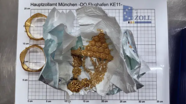 Goldschmuck Windeln