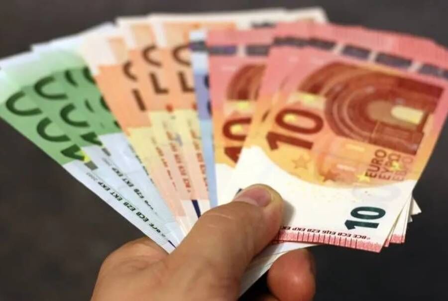 Hollanda’da sosyal yardım alanların 2026 tatil parası tutarları ve ödeme tarihleri