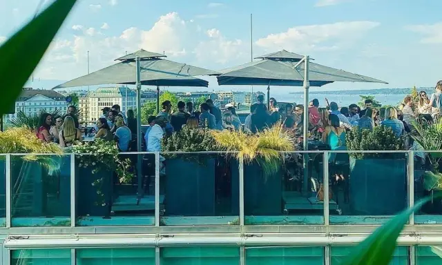 Rooftop42 Genevre