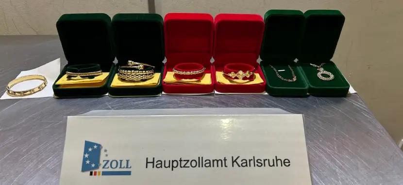Baden Baden Altın Bilezik Ve Kolyeler