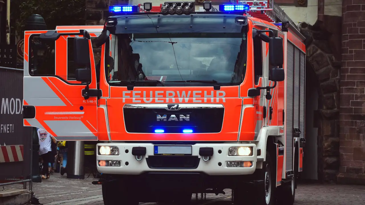 Almanya’da yangına yetişmeye çalışan itfaiyeciye hız cezası kesildi