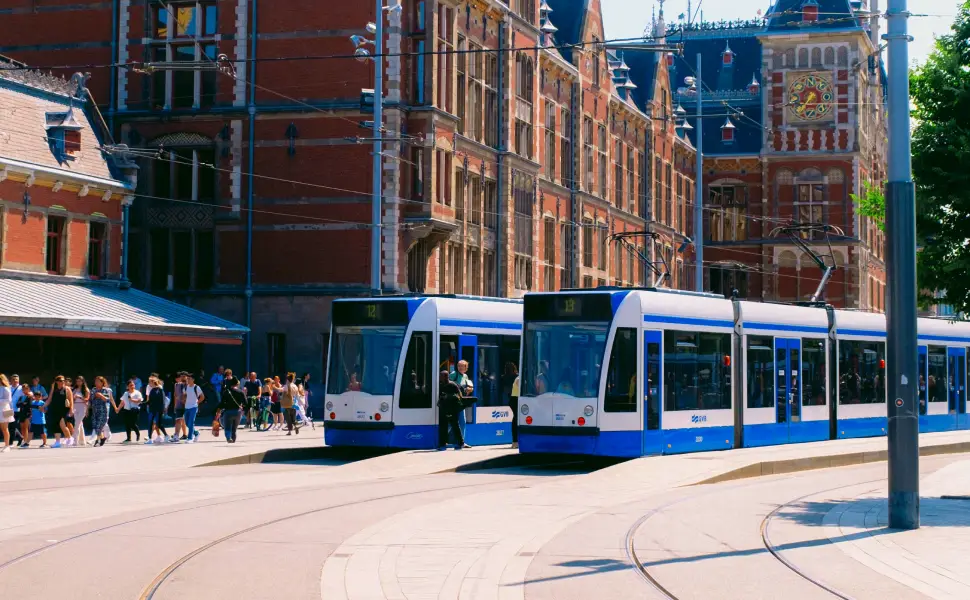 Hollanda’da aylık 49 euroluk sınırsız toplu taşıma bileti geliyor