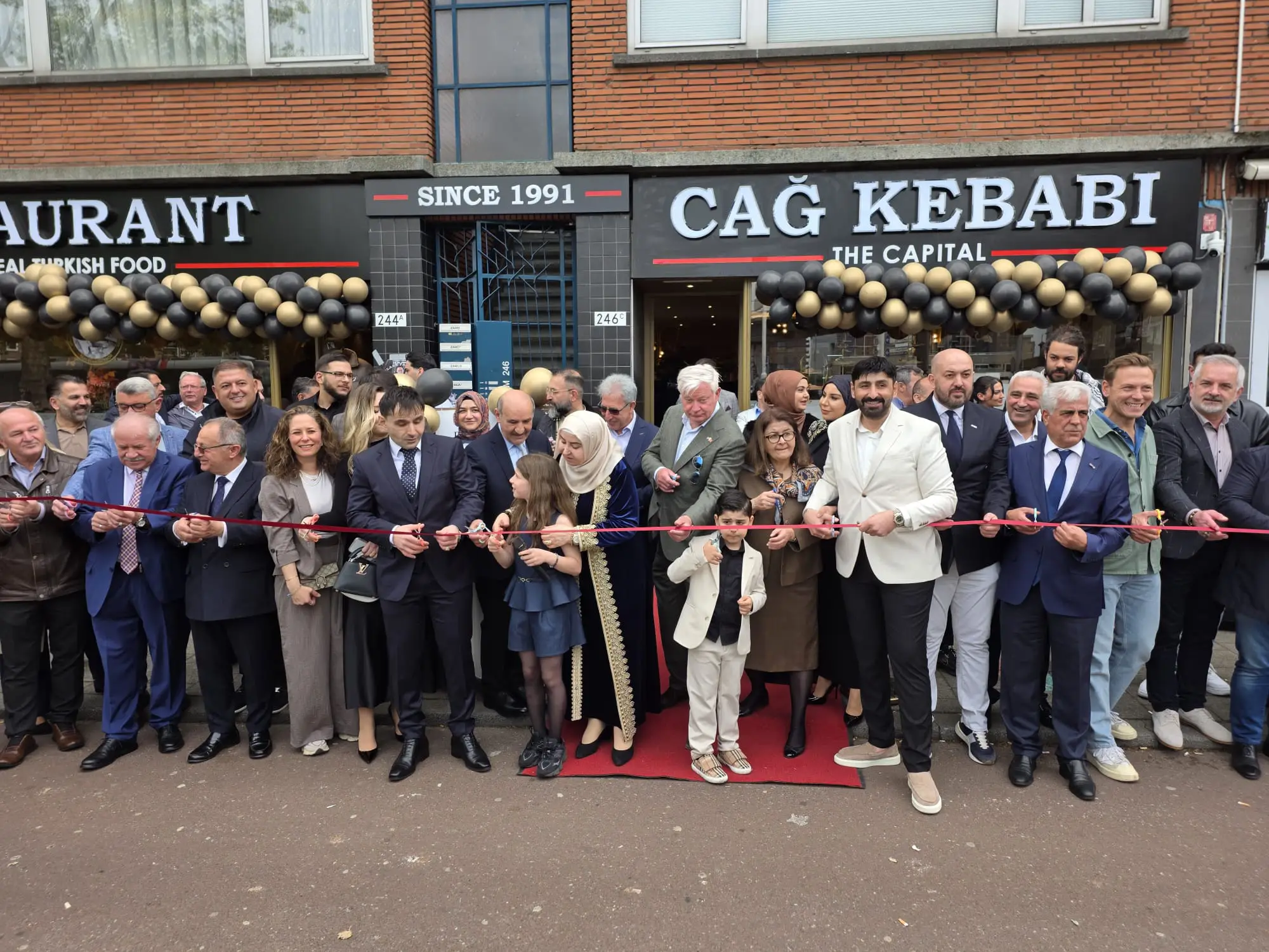 Rotterdam’daki Başkent Restoranı 35. yılını kutladı