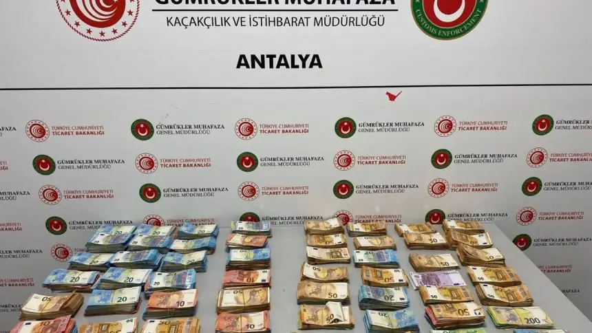 381 Bin Euro Yakalandı