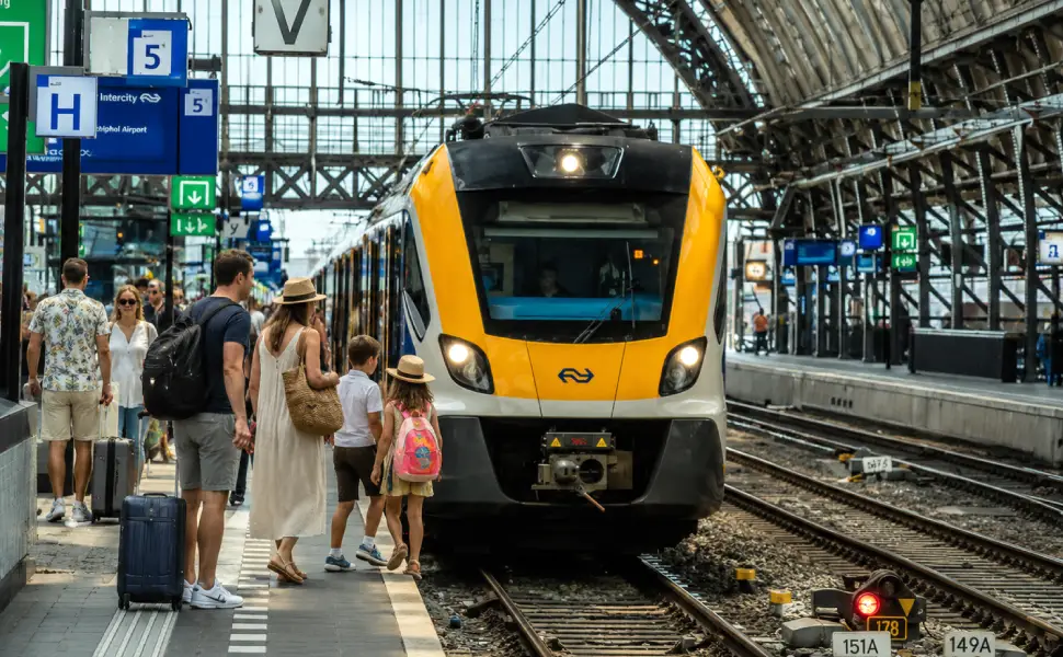 Hollanda’da bir ay geçerli 49 euroluk tren bileti satışa çıkıyor