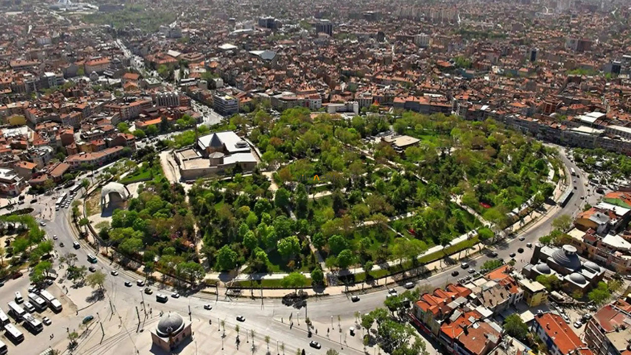 Taş Bir Kapının Anlattığı Yüzyıllık Ustalık