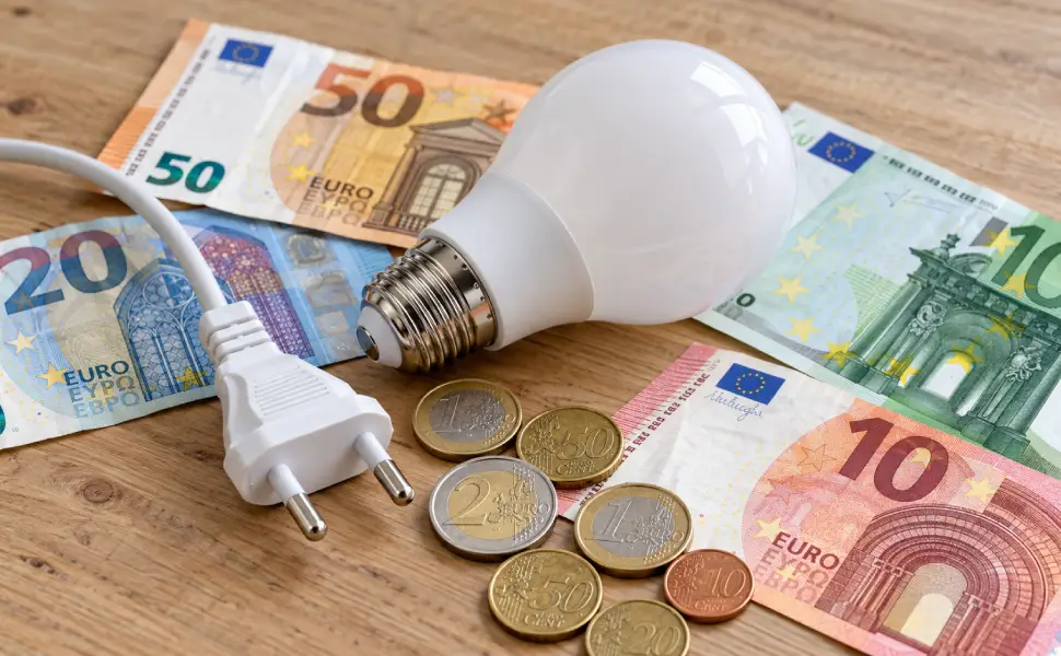 Hollanda’da elektrik fiyatı bir yılda iki katına çıktı
