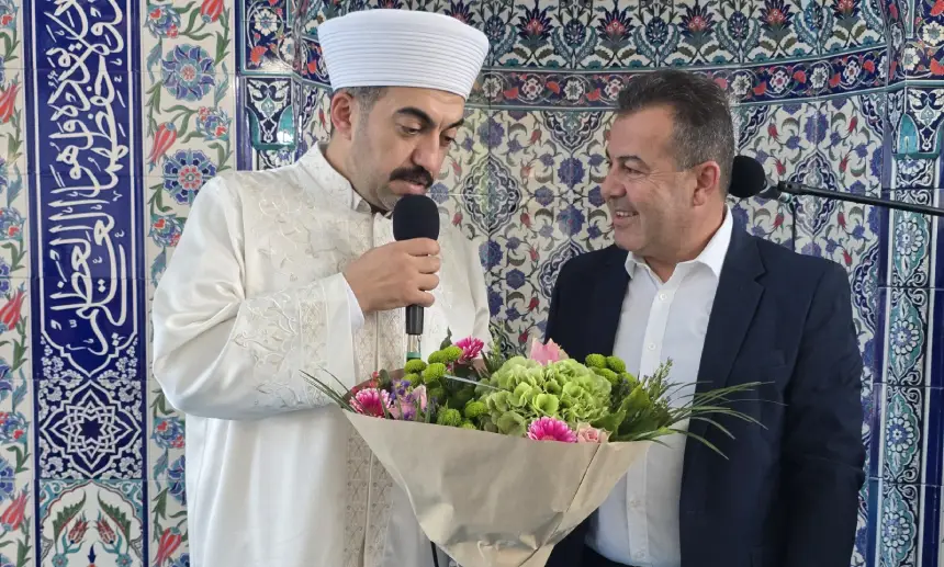 Hollanda’da Camiler Ve Din Görevlileri Haftası 01