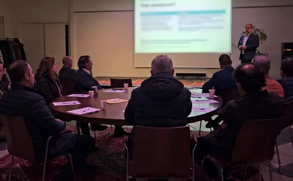 Süleyman Koyuncu Amsterdam’da taksicilerin sorunlarını dinledi