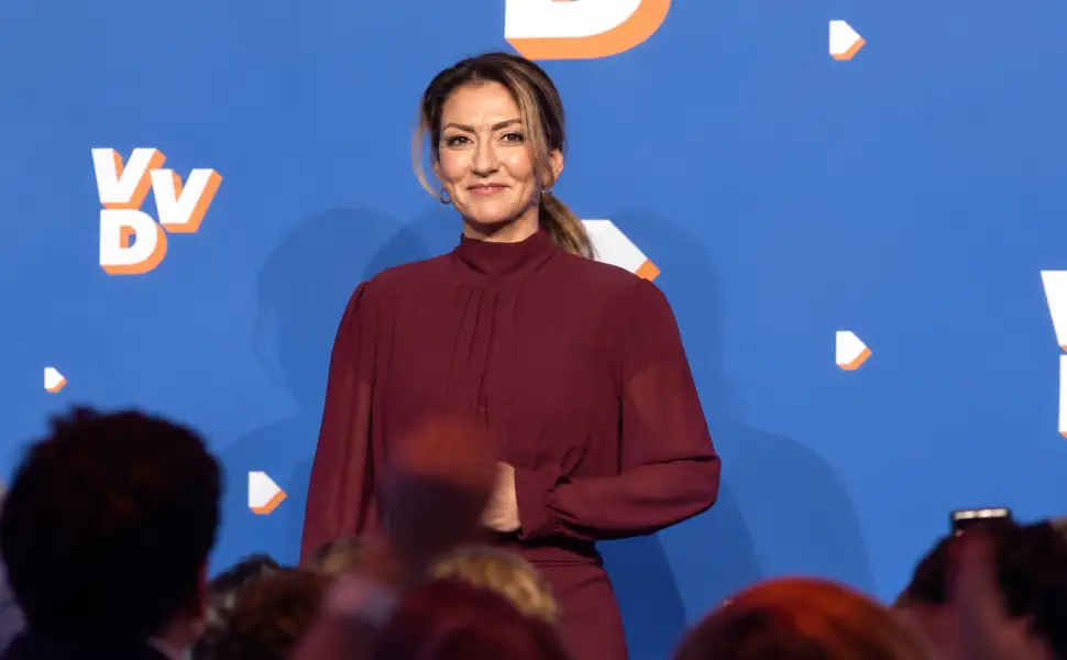 Yeşilgöz parti içi eleştirilere rağmen yeniden VVD liderliğine aday